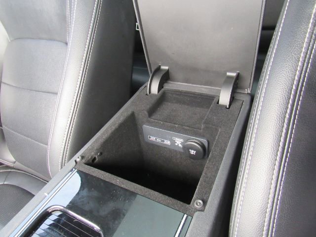 Used 2020 Jaguar F-PACE S image 55