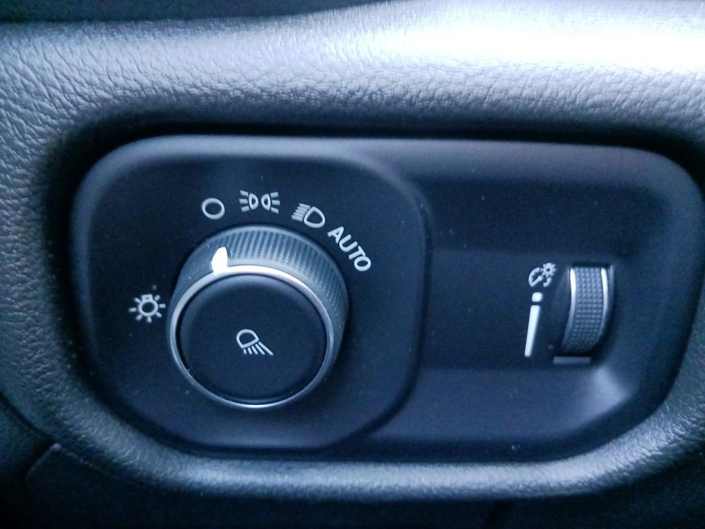 Used 2023 RAM 1500 Big Horn image 35