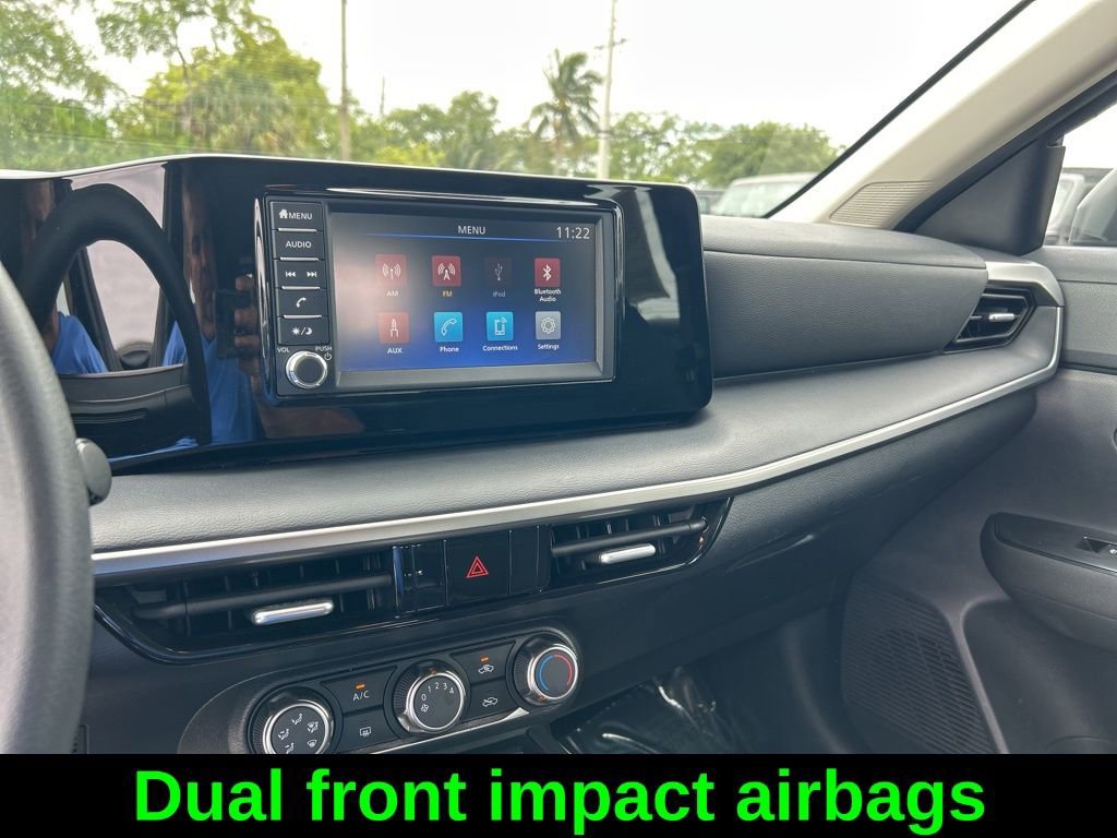 Used 2025 Nissan Kicks S FWD image 13