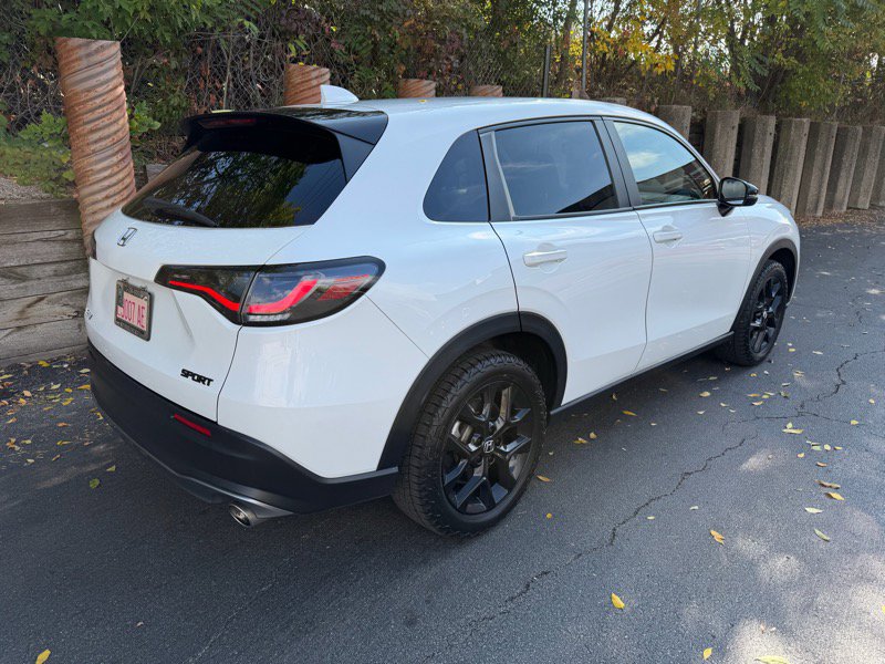 Used 2023 Honda HR-V Sport image 9