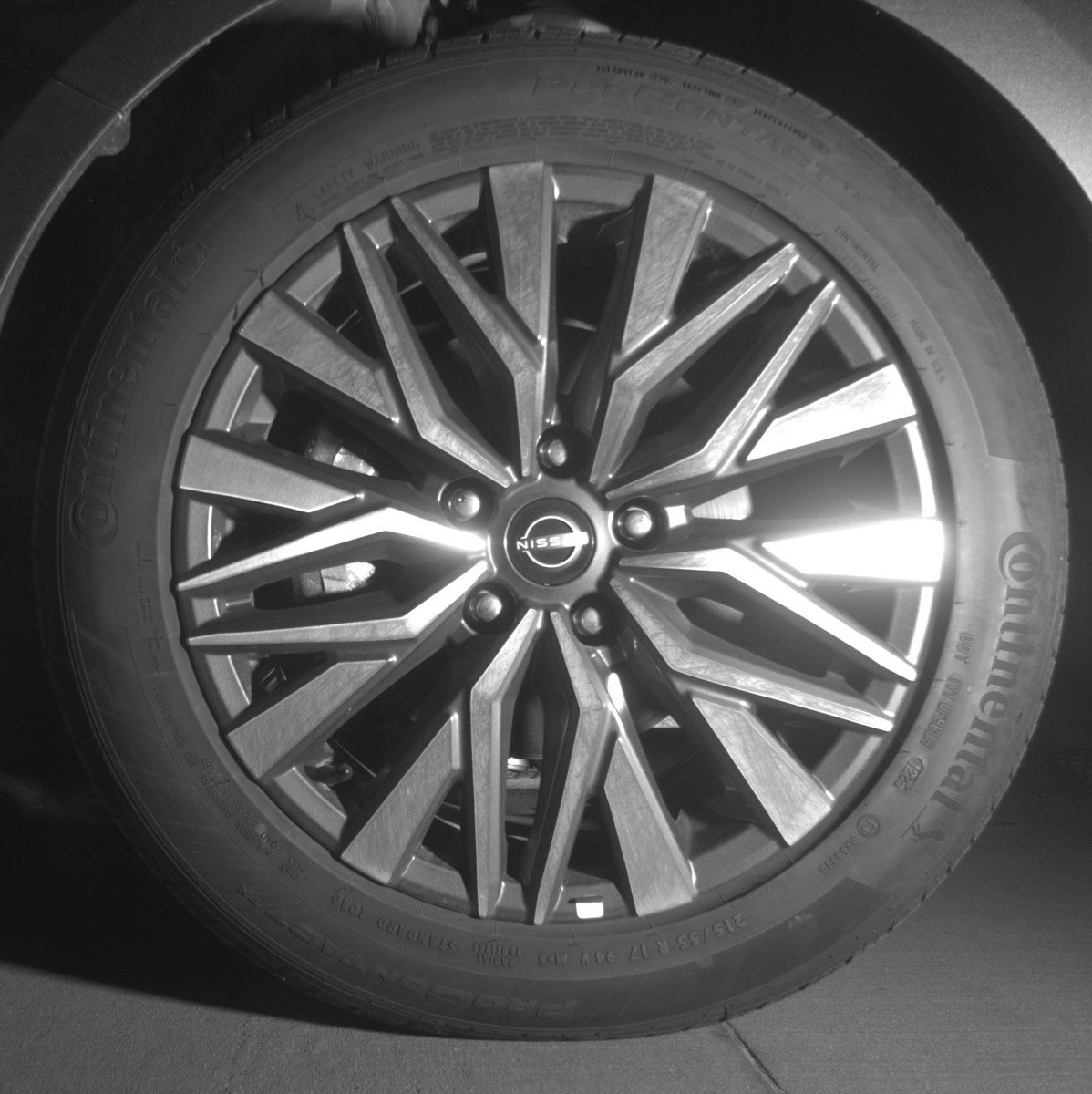 Used 2025 Nissan Altima 2.5 SV FWD image 12