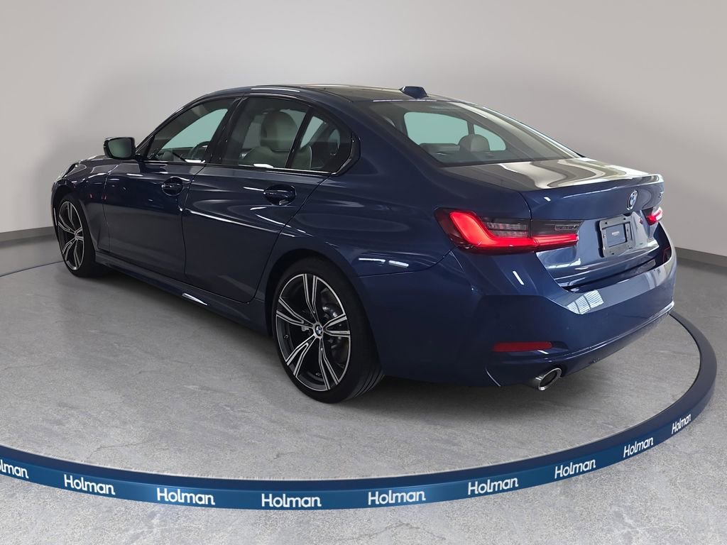 Used 2023 BMW 330i Sedan w/ Premium Package RWD image 9
