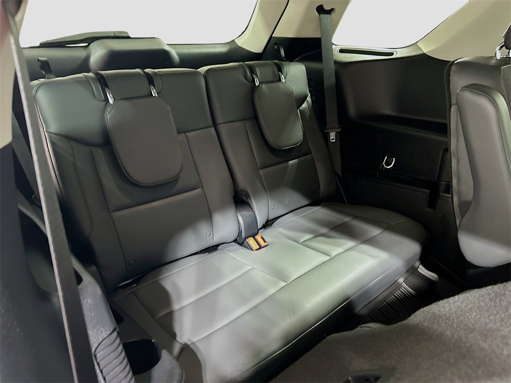 Used 2025 Ford Explorer Active w/ Active Comfort Package image 25