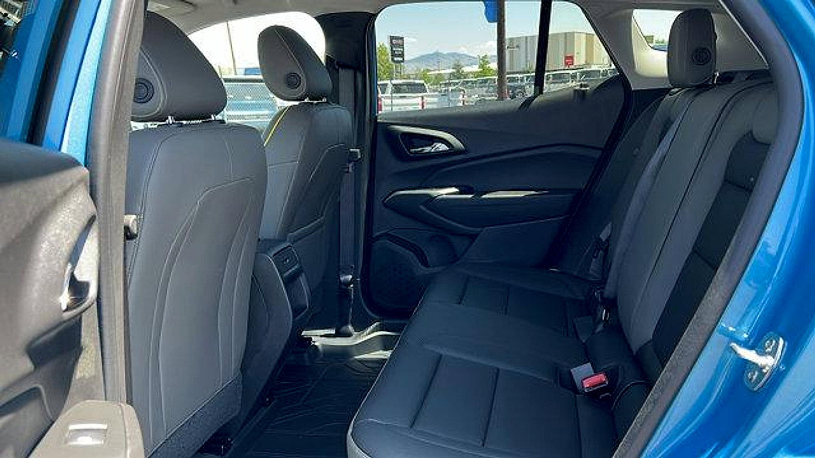 New 2025 Chevrolet Trax ACTIV w/ Driver Confidence Package image 13