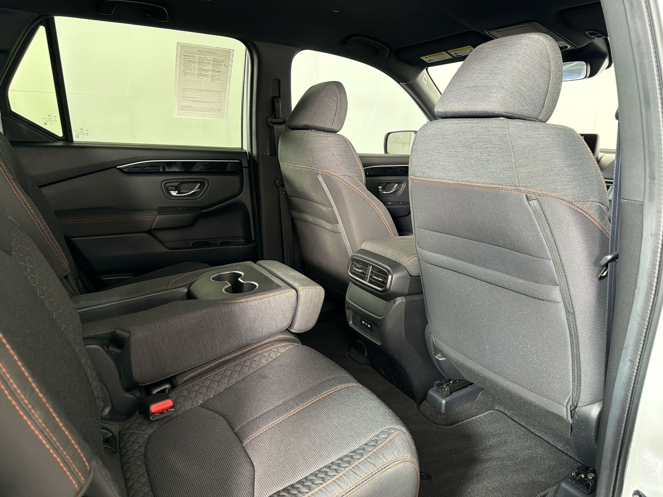 Used 2024 Honda Pilot Sport image 29