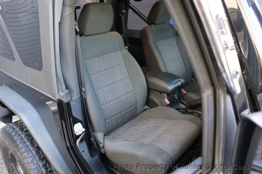 Used 2011 Jeep Wrangler Rubicon w/ PWR Convenience Group AWD/4WD image 32