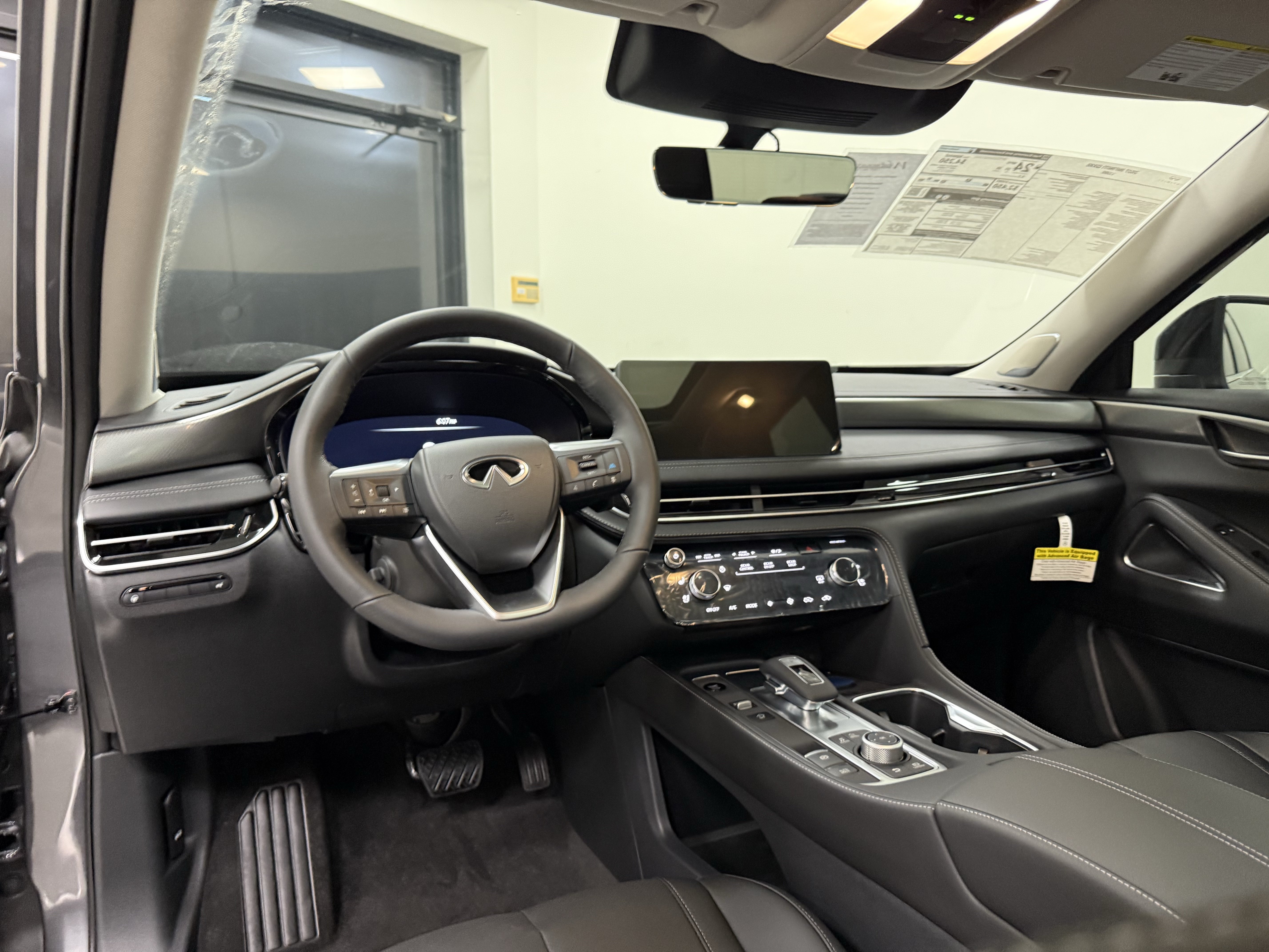 Certified 2027 INFINITI QX60 Luxe w/ Cargo Package FWD image 17