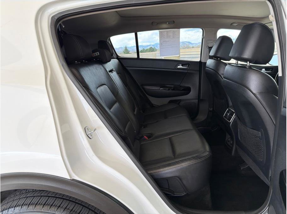 Used 2018 Kia Sportage EX w/ EX Technology Package image 13