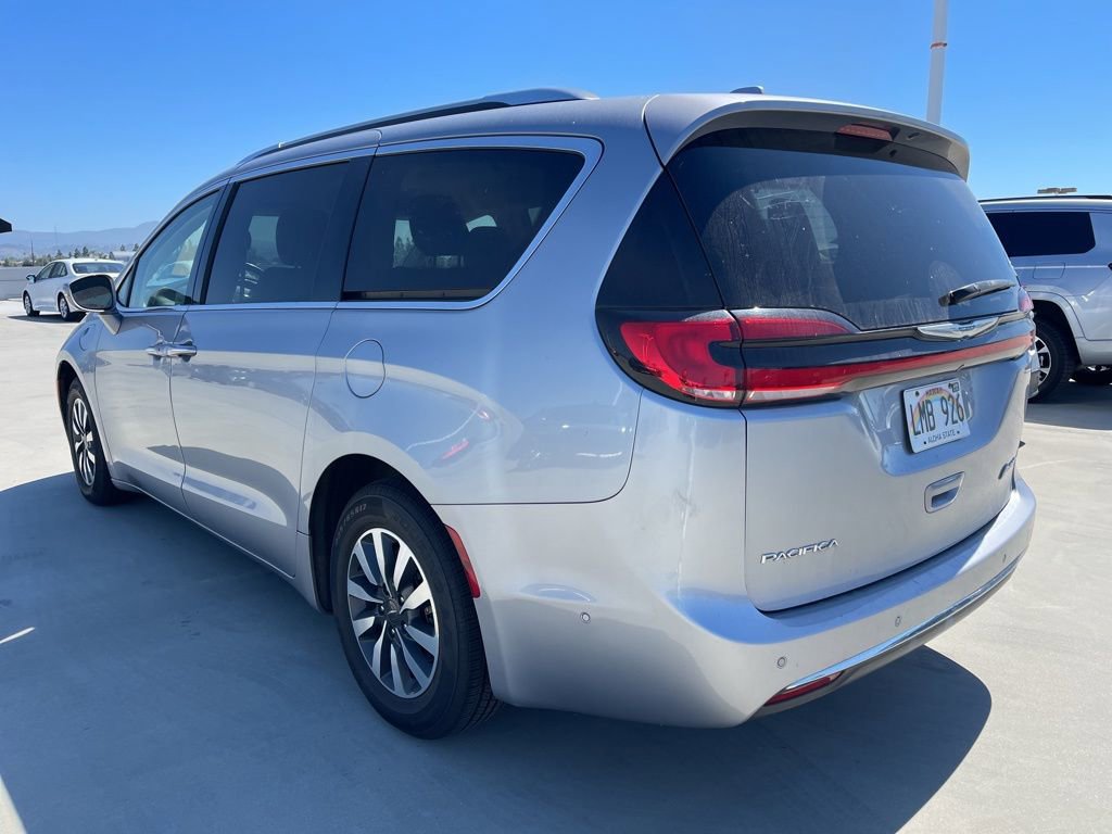Used 2021 Chrysler Pacifica Touring-L image 6