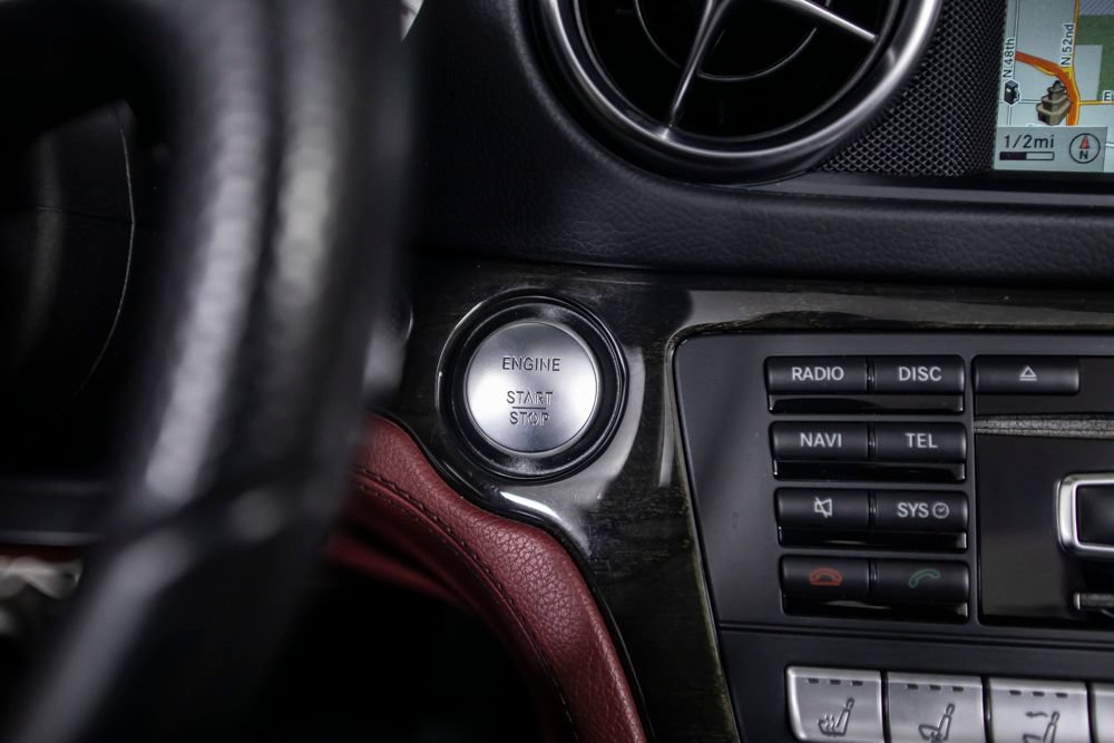 Used 2016 Mercedes-Benz SL 400 image 32