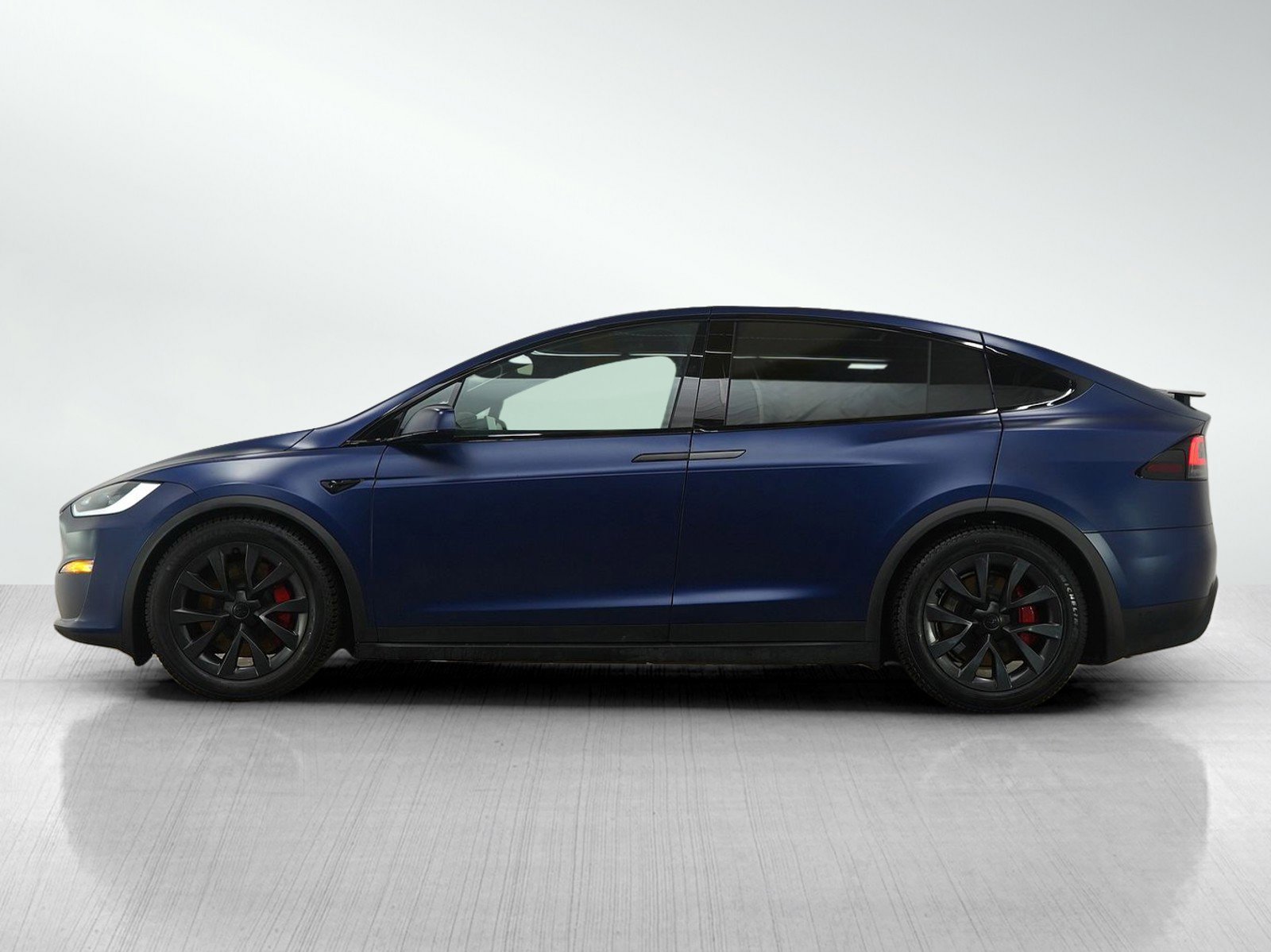 Used 2023 Tesla Model X Plaid image 3