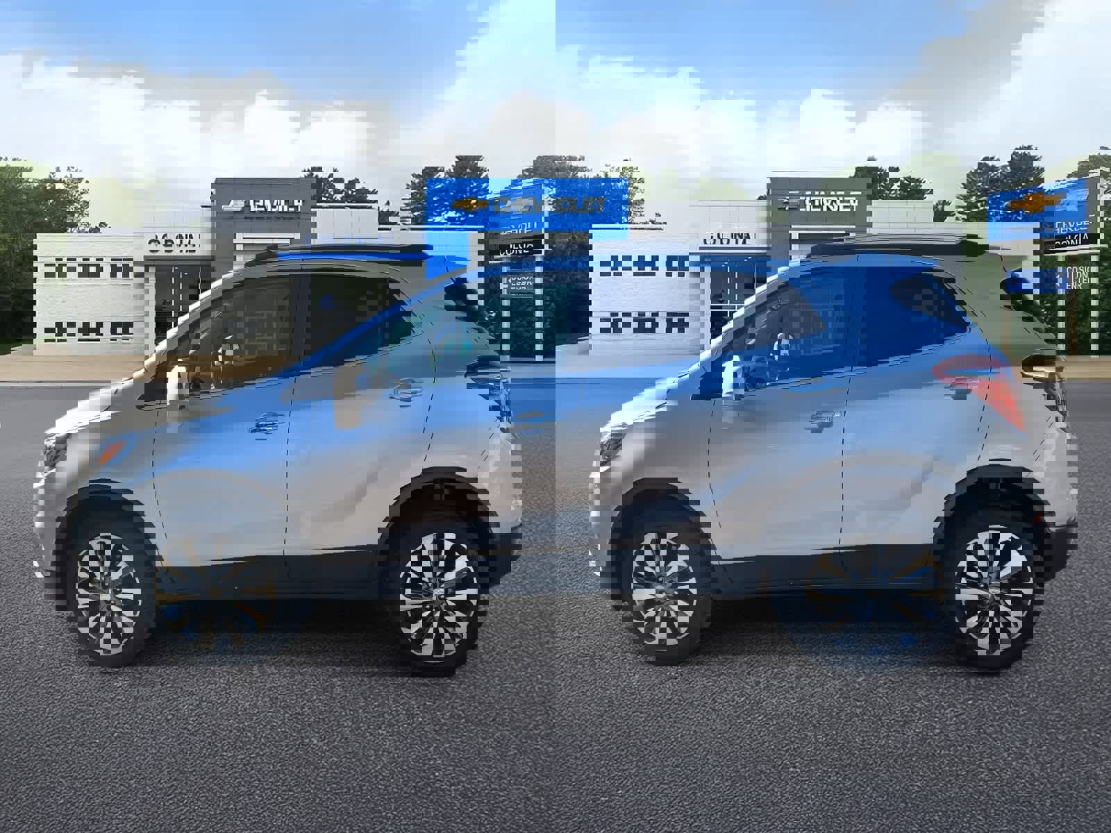 Used 2022 Buick Encore Preferred image 6