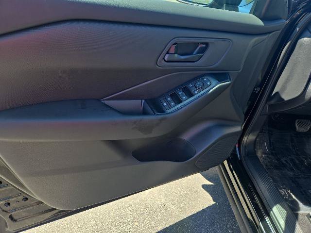 Certified 2026 Nissan Rogue S AWD/4WD image 10