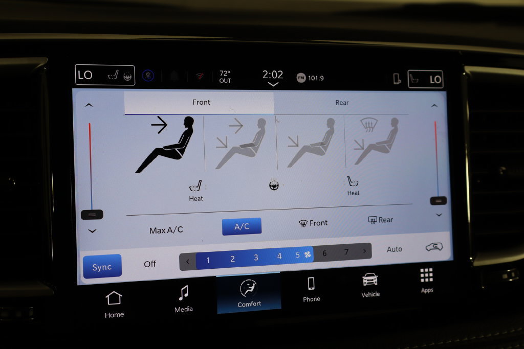 New 2027 Chrysler Pacifica Select FWD image 34
