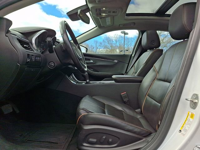 Used 2017 Chevrolet Impala Premier w/ Enhanced Convenience Package image 13