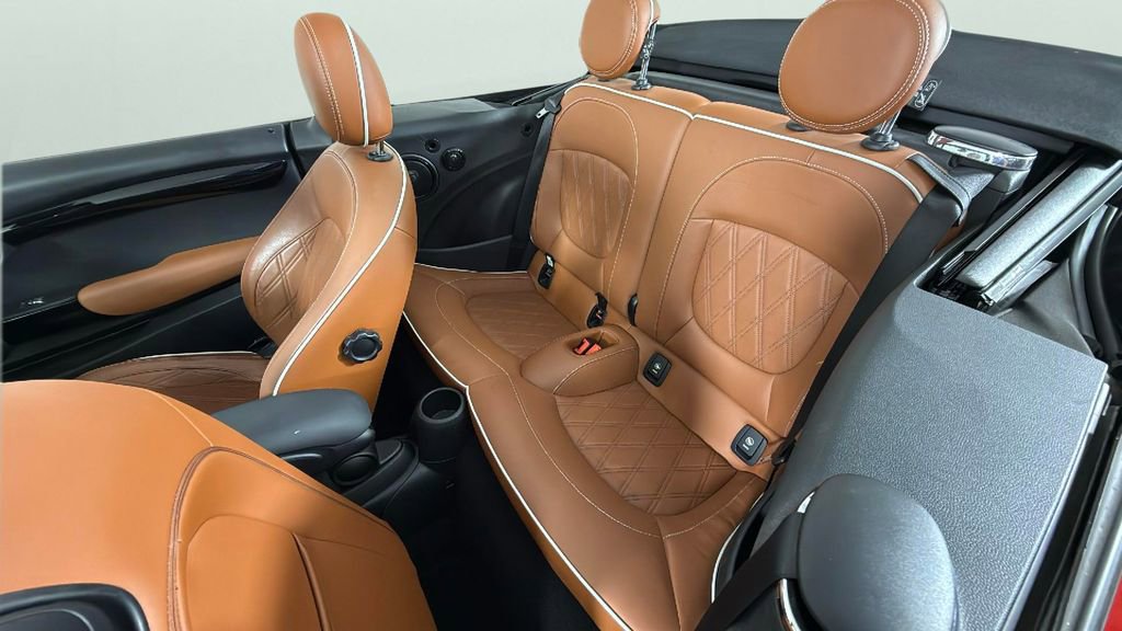 Used 2021 MINI Cooper S w/ Signature Upholstery Package FWD image 24