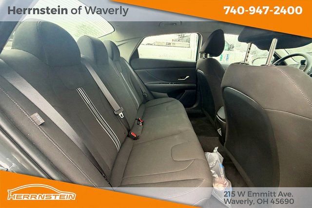 Used 2024 Hyundai Elantra SEL image 21