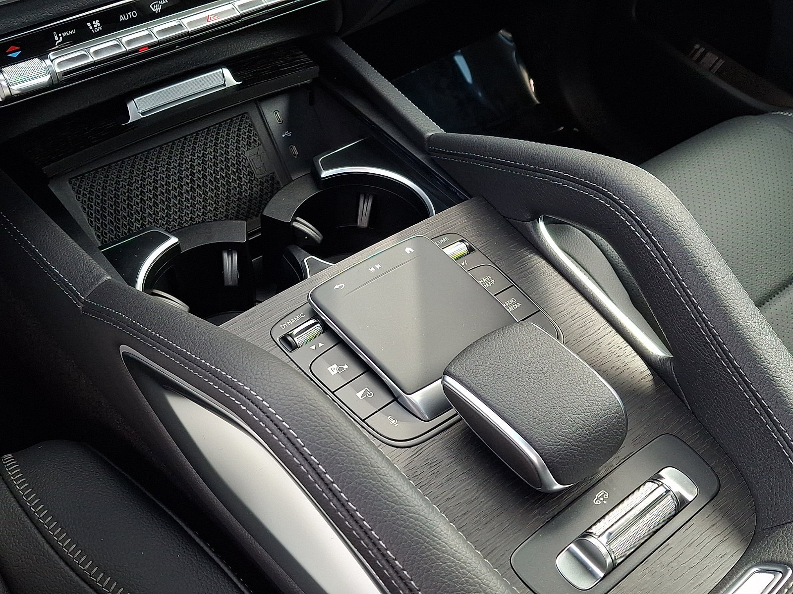 New 2027 Mercedes-Benz GLS 450 4MATIC image 16