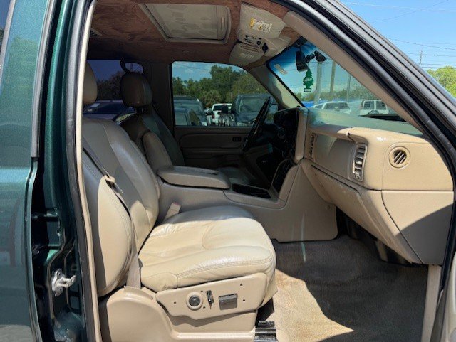 Used 2005 Chevrolet Silverado 2500 LT w/ Heavy-Duty Power Package image 13