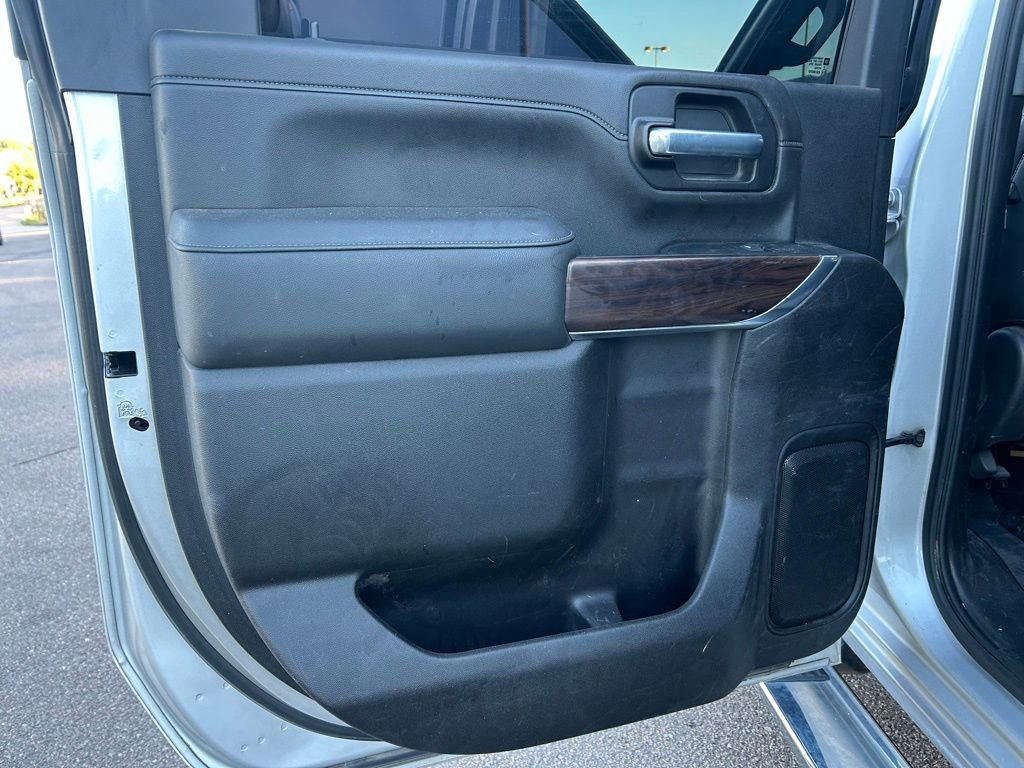 Used 2022 GMC Sierra 2500 SLT w/ SLT Convenience Package image 25