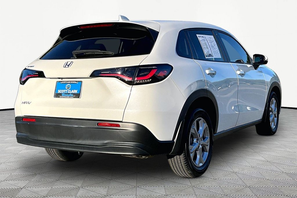Used 2023 Honda HR-V LX image 6