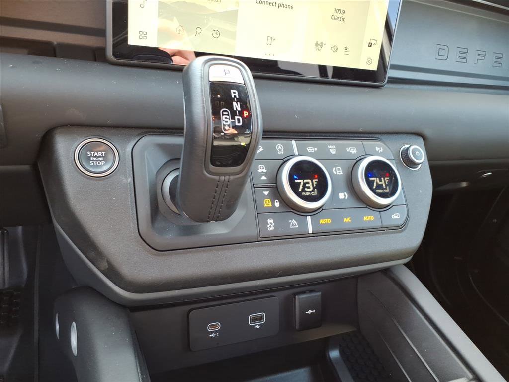 Certified 2024 Land Rover Defender 110 X-Dynamic SE image 19