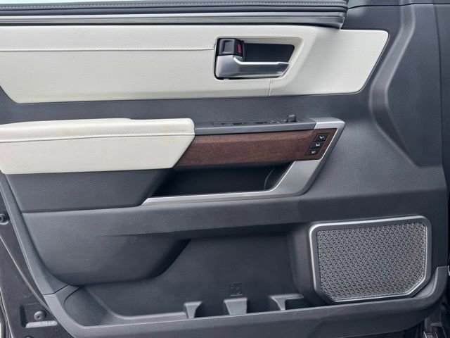 Used 2024 Toyota Sequoia Capstone image 12