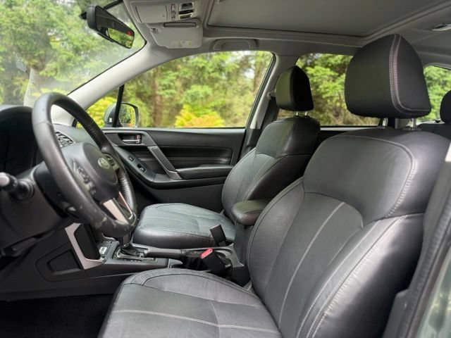 Used 2017 Subaru Forester 2.5i Touring AWD/4WD image 10