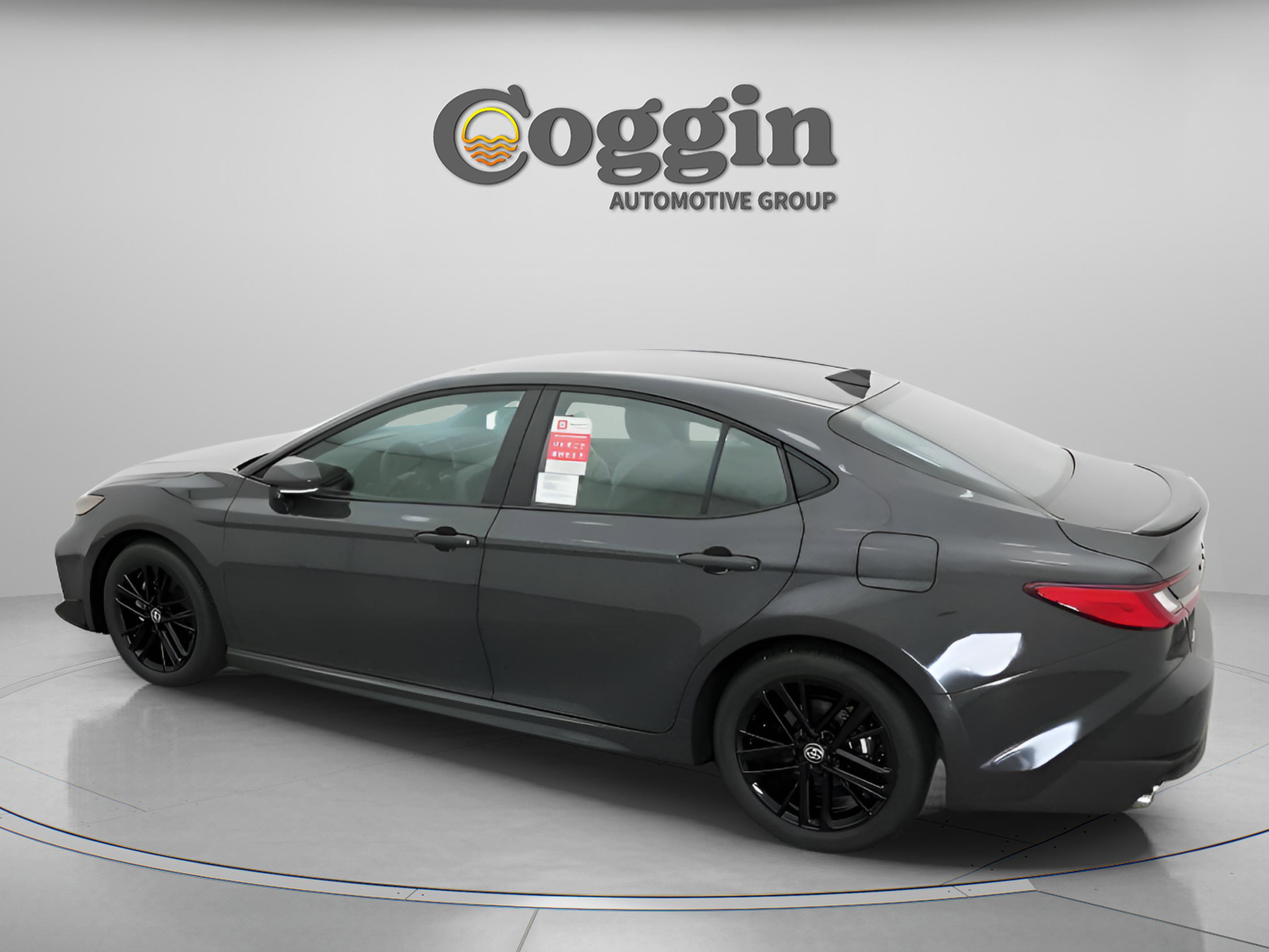 New 2026 Toyota Camry SE FWD image 8