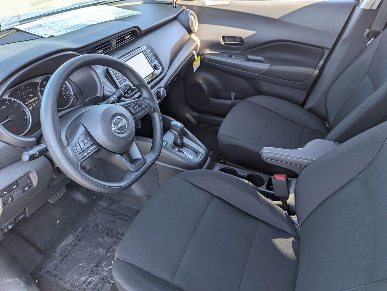 New 2025 Nissan Kicks Play S image 8