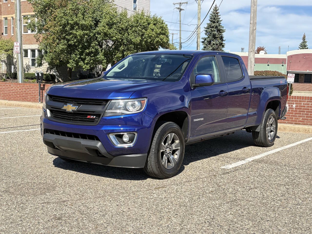 Used 2015 Chevrolet Colorado Z71 AWD/4WD image 2