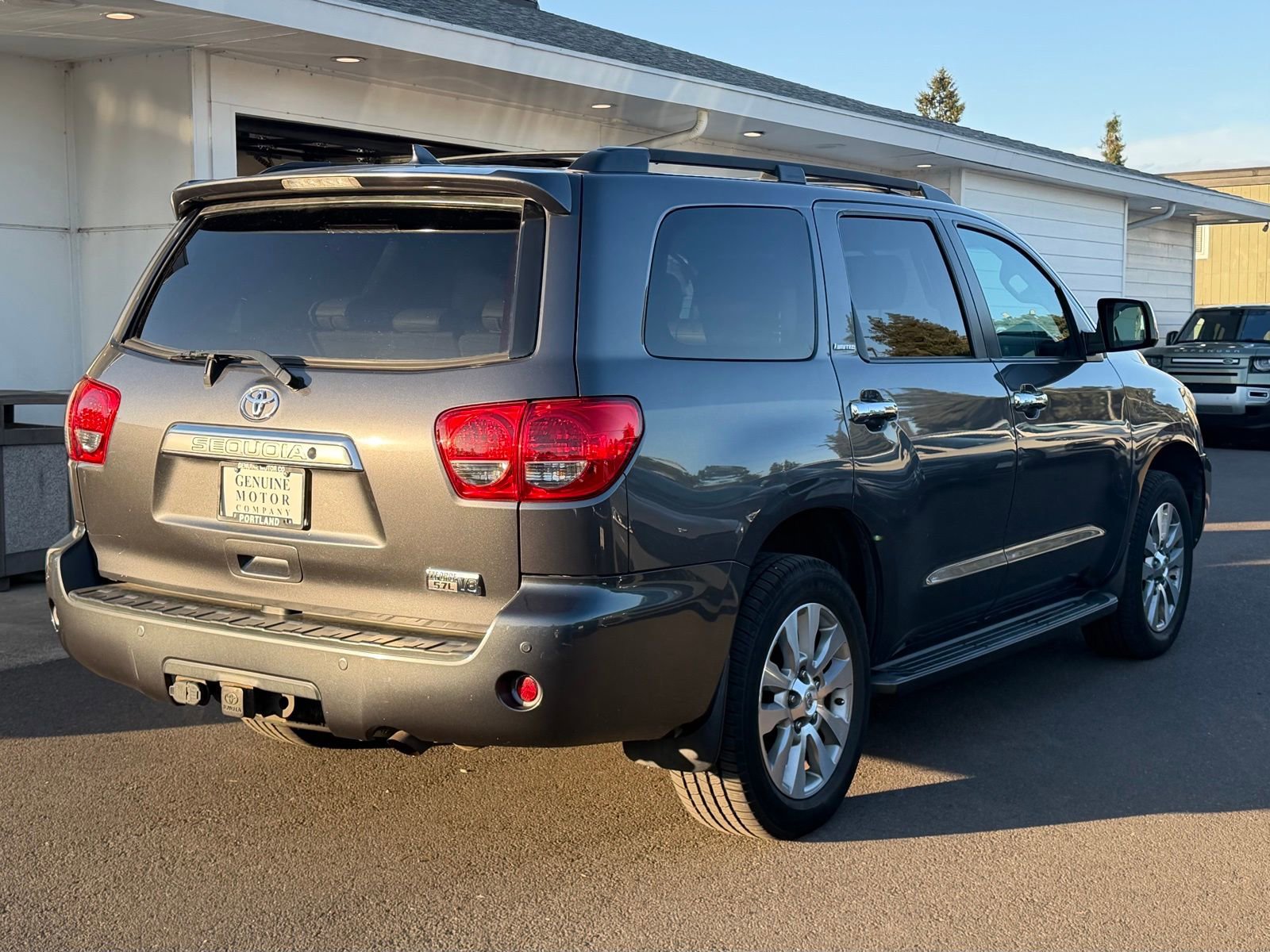Used 2012 Toyota Sequoia Limited AWD/4WD image 4