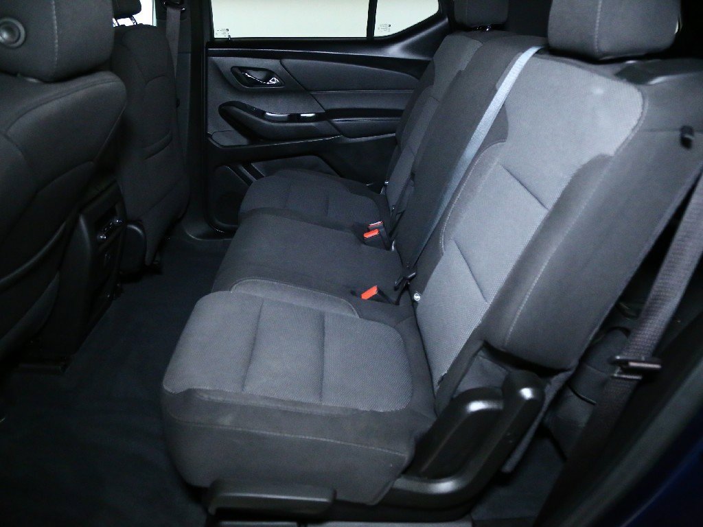 Used 2023 Chevrolet Traverse LT image 14