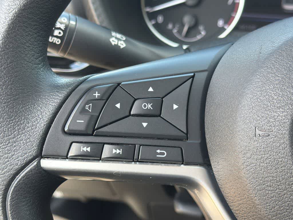 Used 2024 Nissan Sentra SV FWD image 22