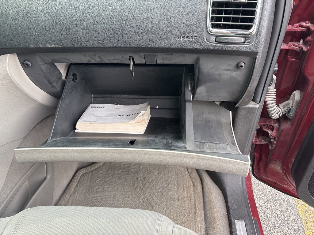 Used 2010 GMC Acadia SLE image 19