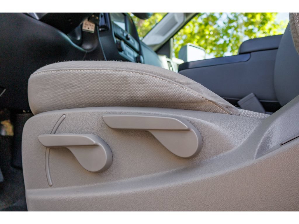Used 2018 Chevrolet Silverado 2500 W/T AWD/4WD image 16