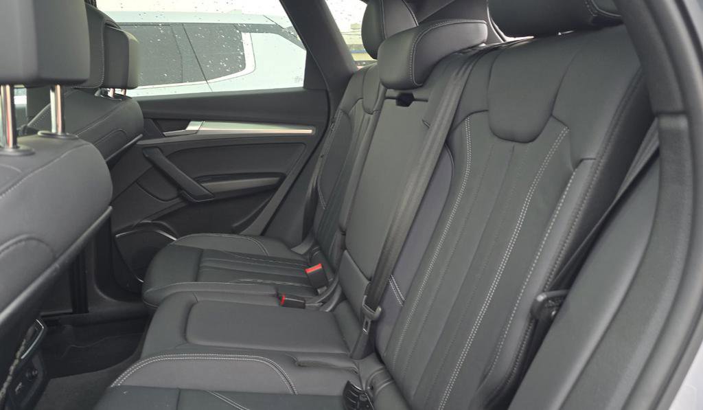 Used 2025 Audi Q5 2.0T Premium AWD/4WD image 11