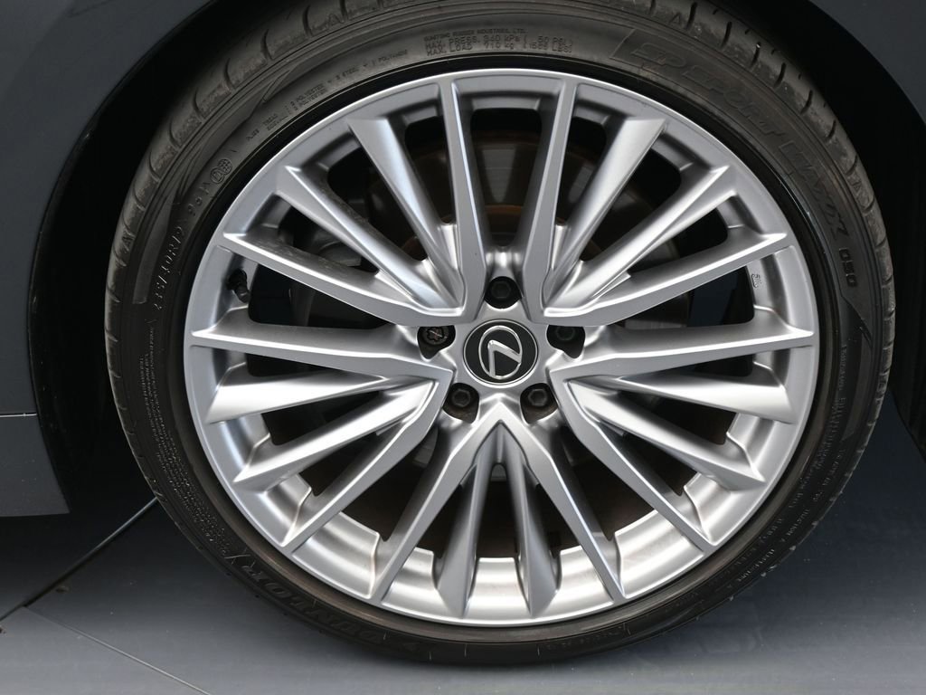 Used 2025 Lexus IS 300 w/ Premium Package image 50