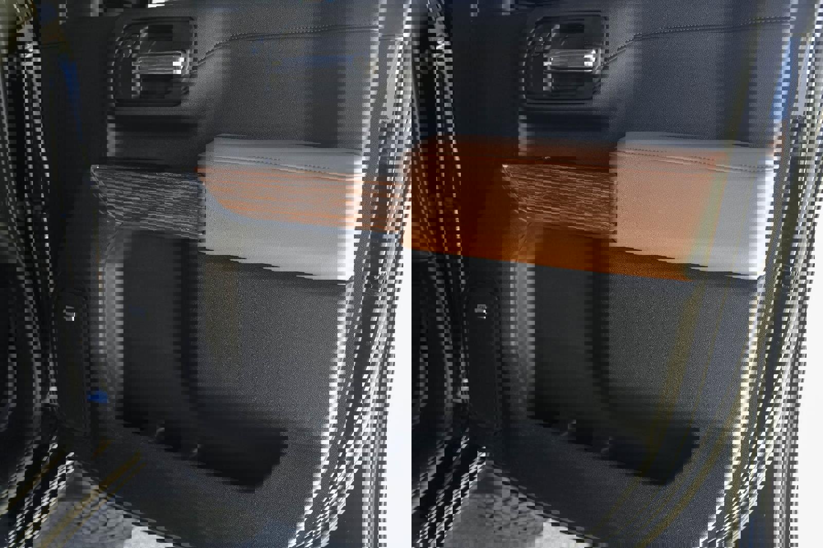 Used 2022 Chevrolet Silverado 3500 High Country image 32