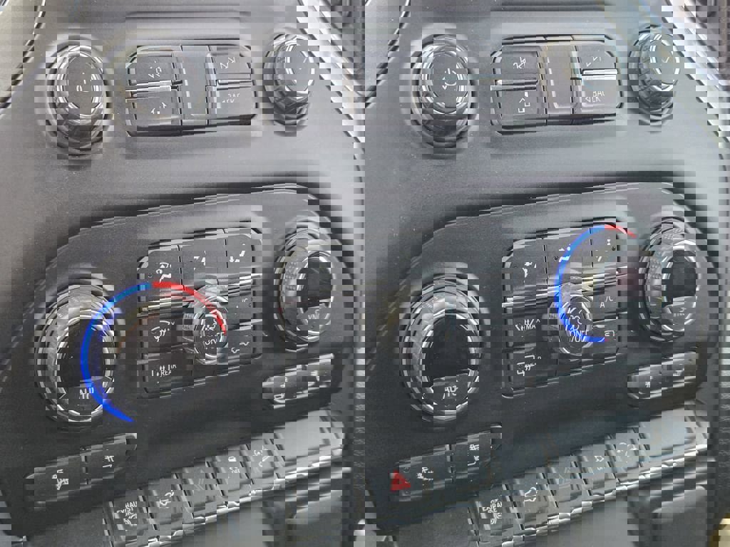 Used 2021 Chevrolet Silverado 2500 LT w/ Convenience Package image 12