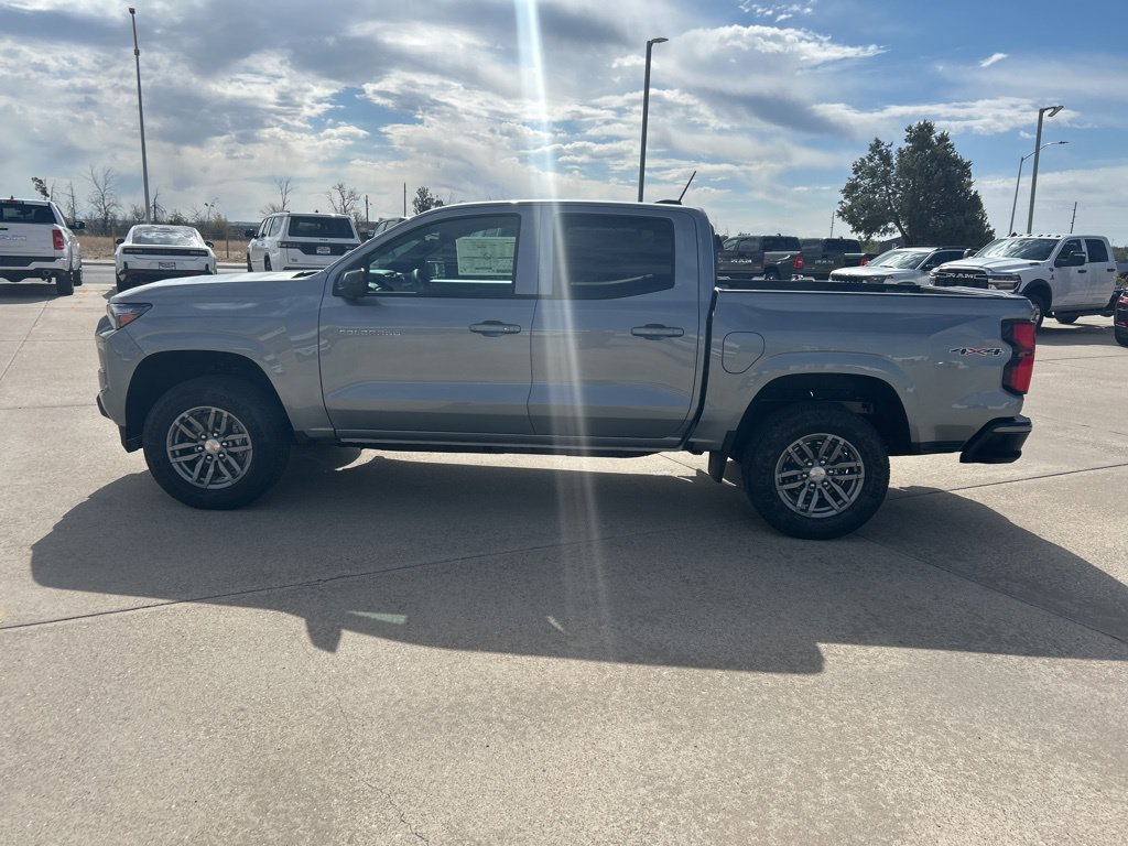 New 2026 Chevrolet Colorado LT w/ LT Convenience Package AWD/4WD image 2