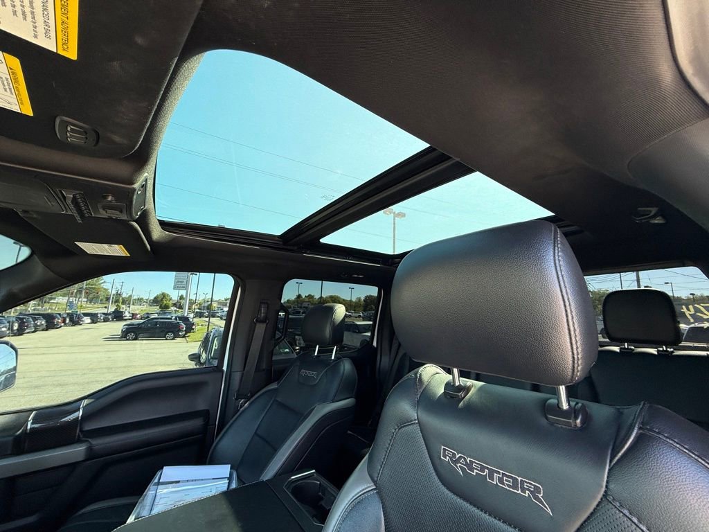 Used 2018 Ford F150 Raptor w/ Equipment Group 802A Luxury AWD/4WD image 14