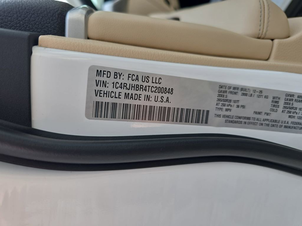 New 2026 Jeep Grand Cherokee Limited w/ Luxury Tech Group II image 37