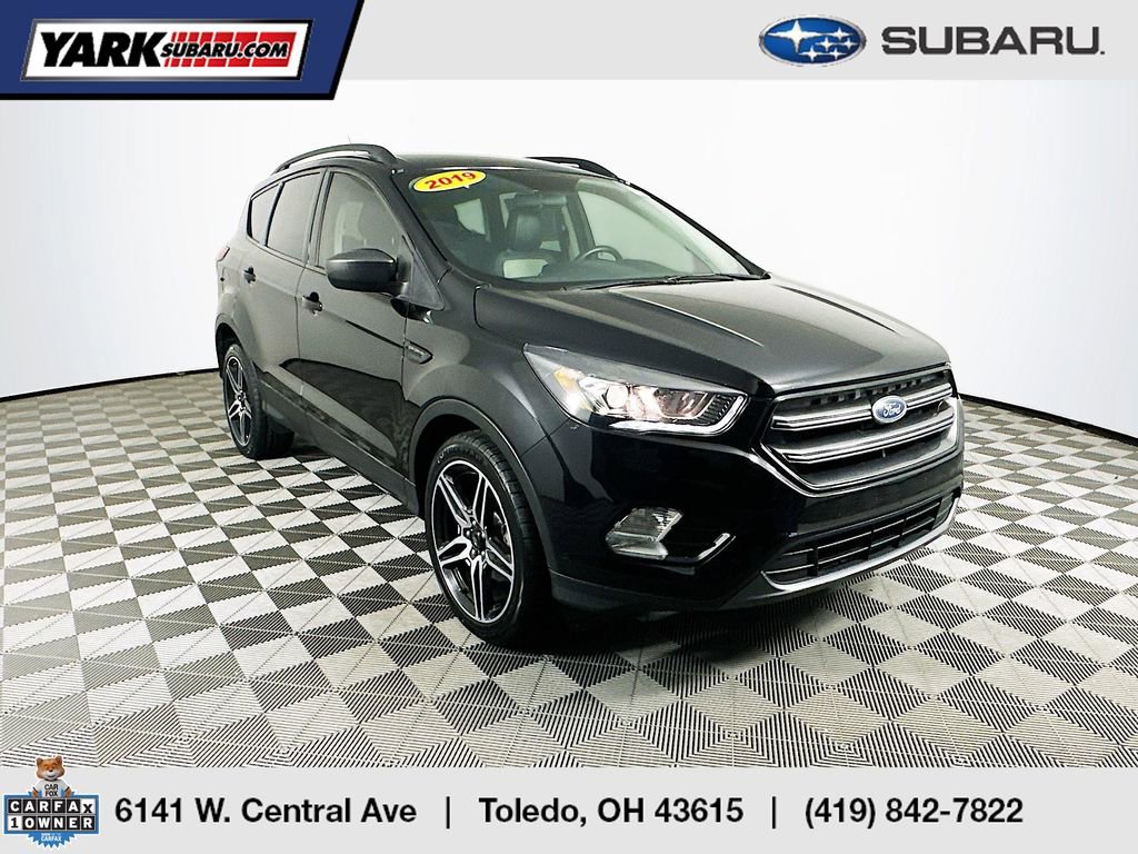 Used 2019 Ford Escape SEL image 1