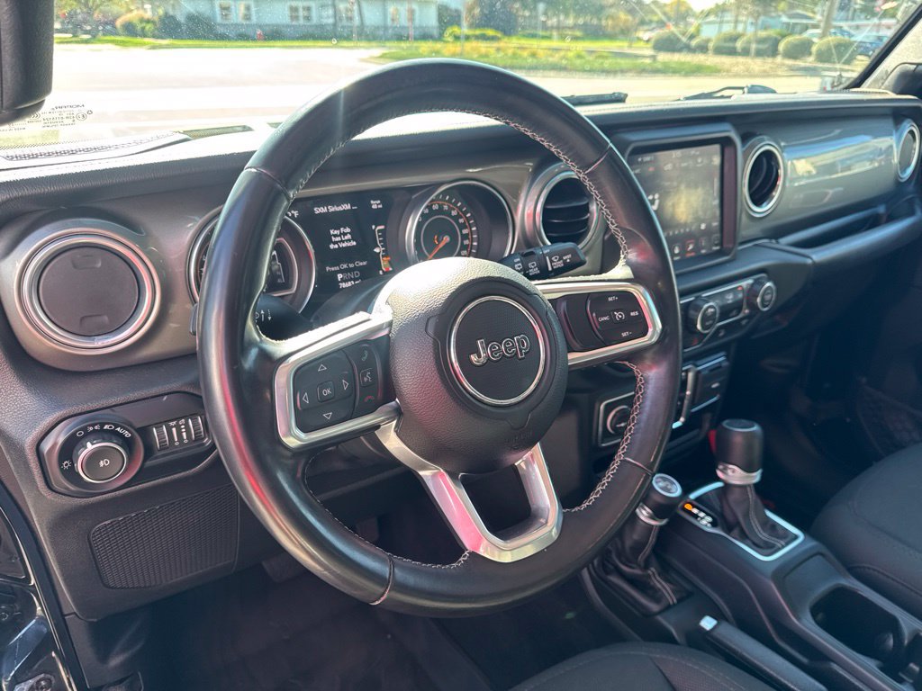 Used 2019 Jeep Wrangler Unlimited Sahara w/ Uconnect 4C Nav & Sound Group AWD/4WD image 16