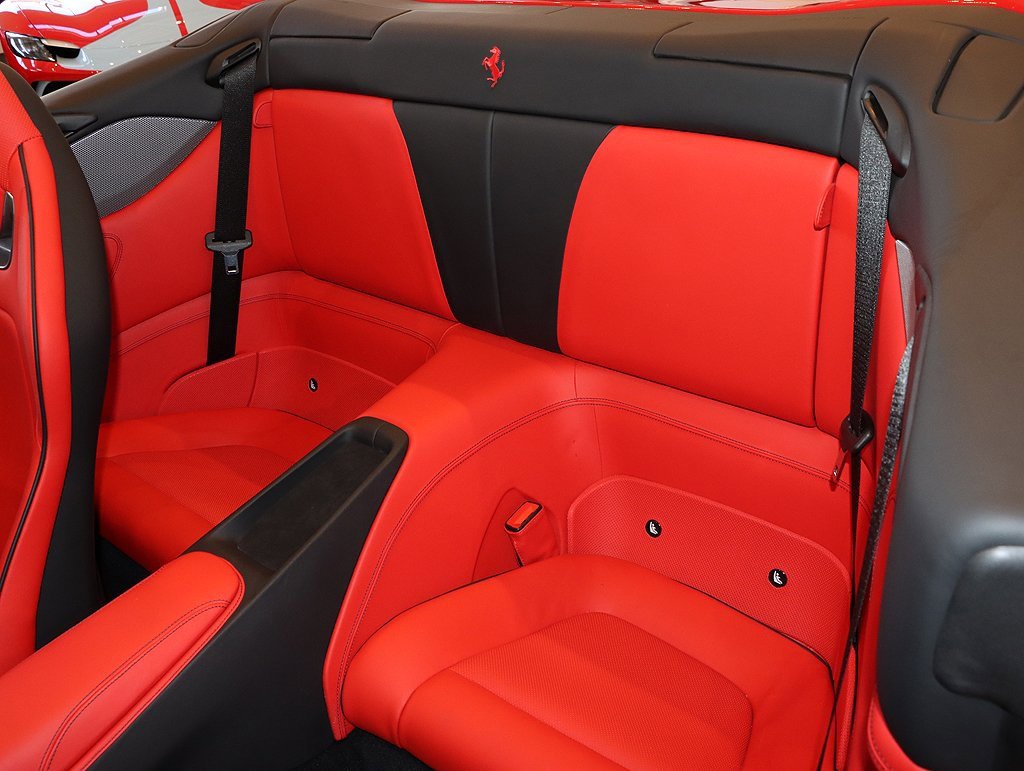 Certified 2022 Ferrari Portofino M image 84