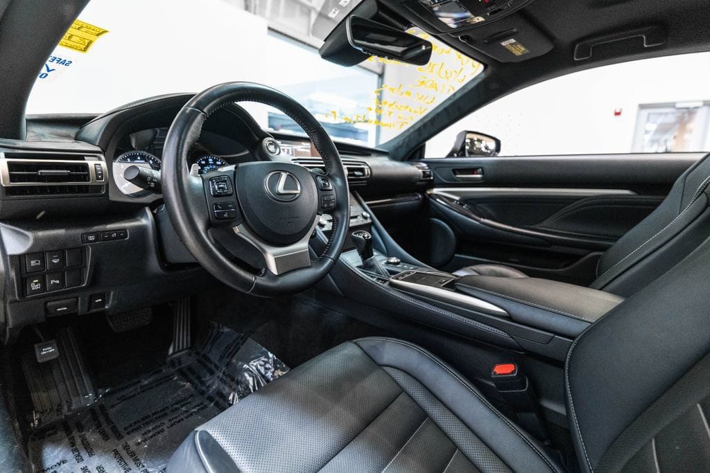 Used 2019 Lexus RC 300 AWD w/ Premium Package image 4