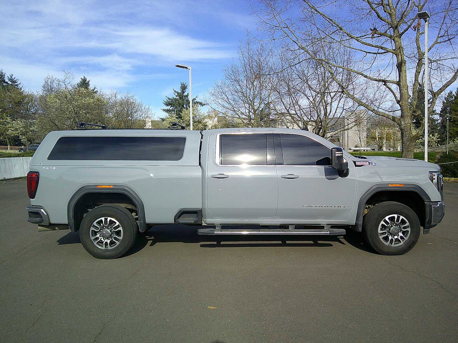 Used 2024 GMC Sierra 3500 SLE w/ SLE Value Package image 6