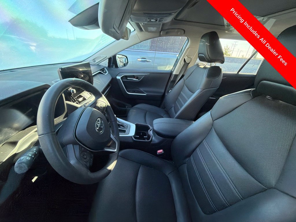 Used 2023 Toyota RAV4 Limited FWD image 9