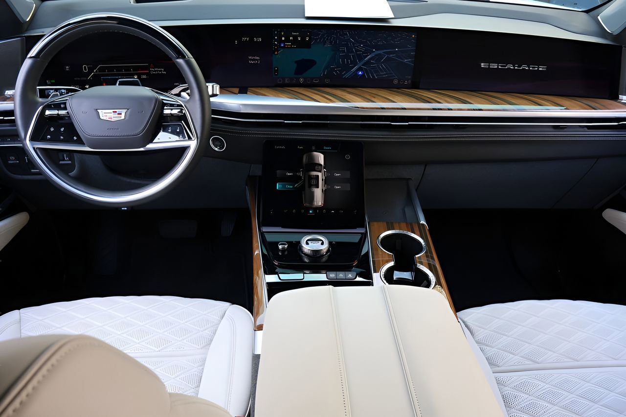 Certified 2025 Cadillac Escalade Sport Platinum image 18